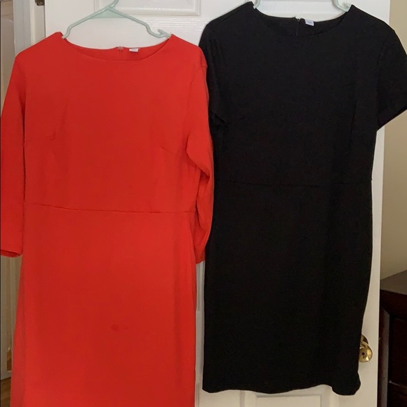 Dresses - Picture 2 of 3